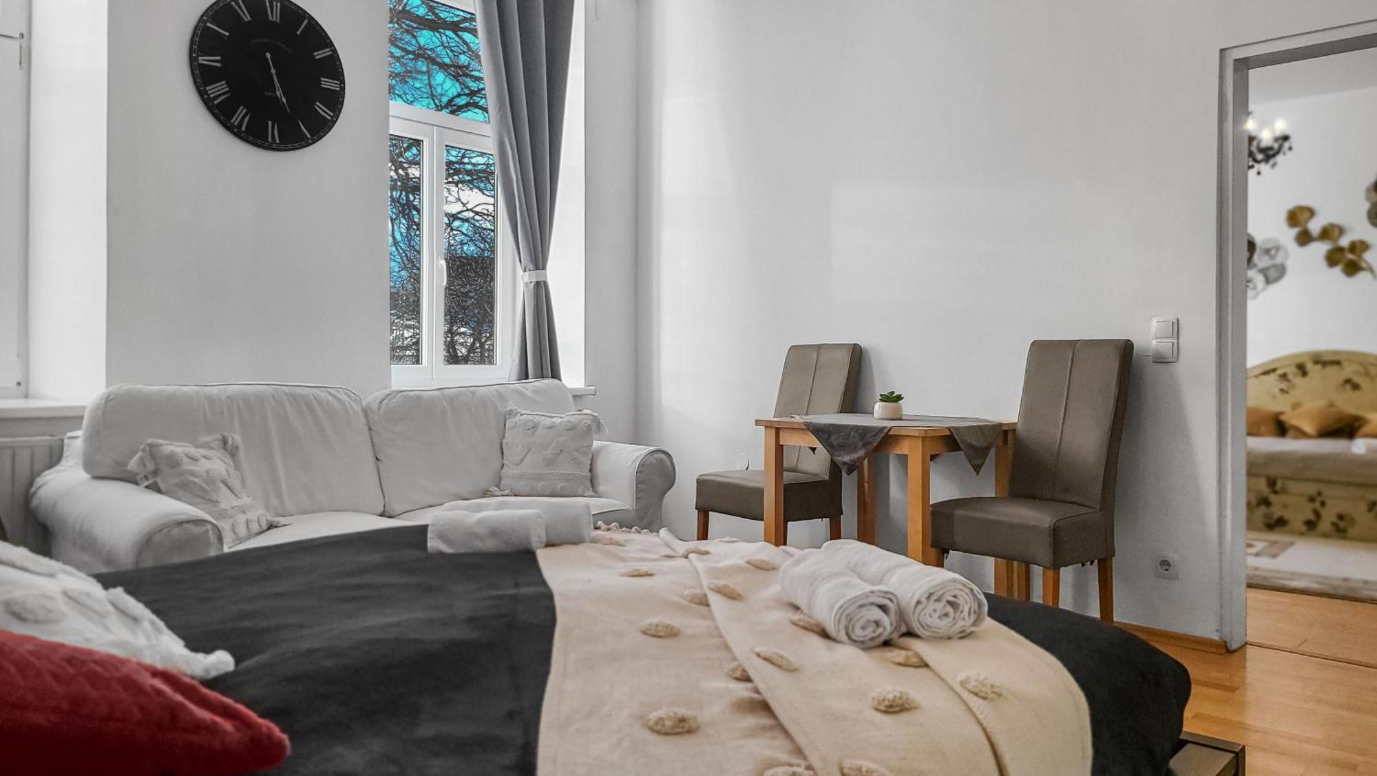 Davidov Stays Danube Vienna Room photo