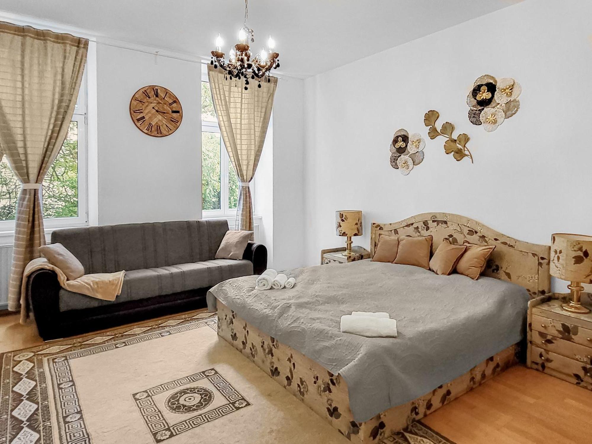 Davidov Stays Danube Vienna Room photo